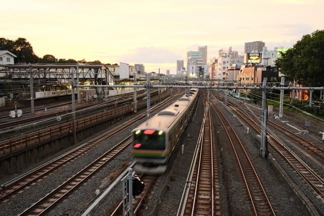 鶯谷’s 鉄道